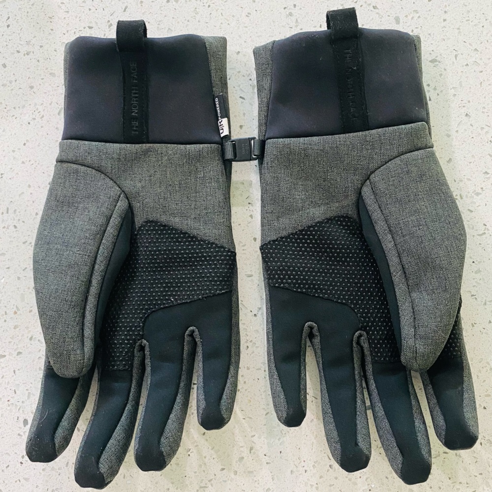 NORTH FACE GLOVES 🧤 - Picture 4 of 5